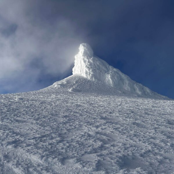 snæfellsjökull, great glacier in snæfellsness peninsula 1444m asl iceland